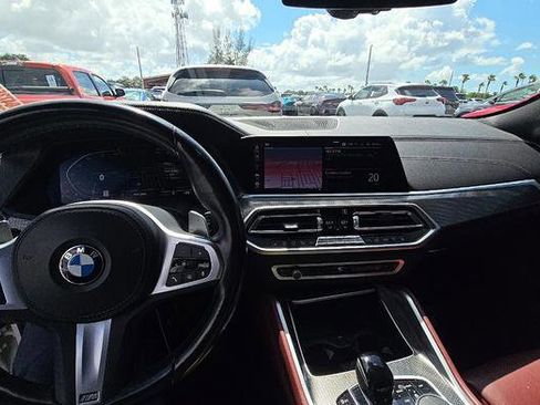 Used 2022 BMW X6 xDrive40i w/ M Sport Package AWD/4WD image 17