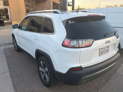 Used 2020 Jeep Cherokee Limited FWD image 7