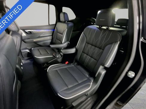 Used 2025 Buick Enclave Avenir FWD image 21