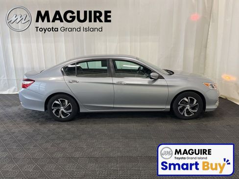 Used 2017 Honda Accord LX image 3