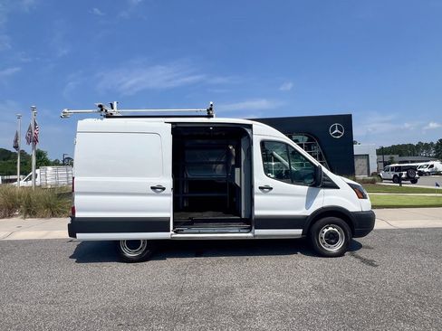 Used 2019 Ford Transit 250 130 Medium Roof image 6
