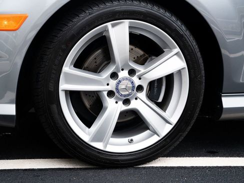 Used 2013 Mercedes-Benz C 250 Coupe image 21