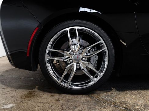 Used 2019 Chevrolet Corvette Stingray Coupe w/ 1LT RWD image 15
