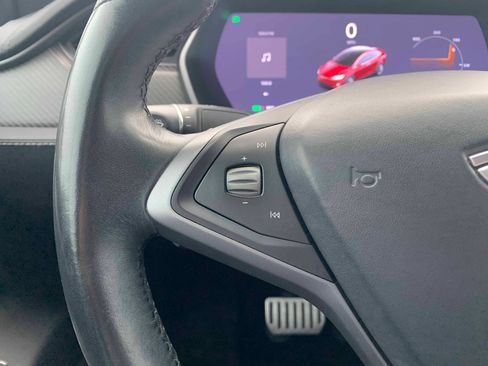 Used 2021 Tesla Model X Performance image 19