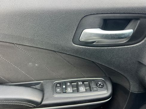 Used 2020 Dodge Charger Scat Pack w/ Navigation & Travel Group RWD image 15