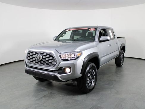 Used 2023 Toyota Tacoma SR5 image 2
