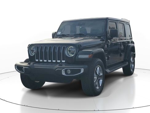 Used 2022 Jeep Wrangler Unlimited Sahara w/ LED Lighting Group image 3