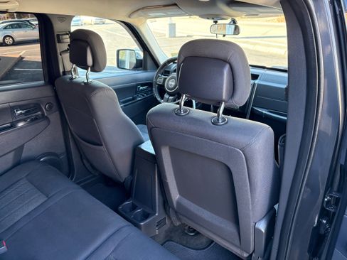 Used 2011 Jeep Liberty Sport image 20