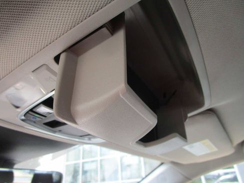 Certified 2025 Acura TLX w/ Technology Package image 26