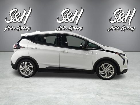 Used 2023 Chevrolet Bolt LT w/ Driver Confidence Package FWD image 18