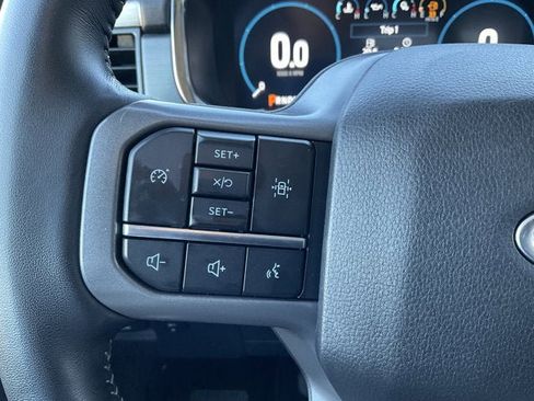 Used 2022 Ford F150 Lariat image 14