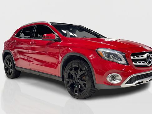 Used 2019 Mercedes-Benz GLA 250 w/ Convenience Package image 4