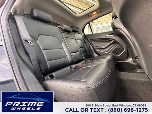 Used 2015 Mercedes-Benz GLA 250 4MATIC image 15