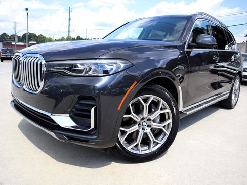 Used 2019 BMW X7 xDrive40i w/ Premium Package image 2