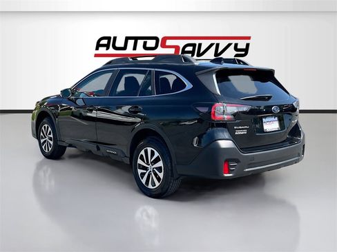 Used 2020 Subaru Outback Premium image 5