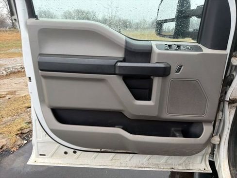 Used 2017 Ford F550 4x4 Crew Cab Super Duty image 21