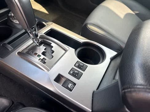 Used 2023 Toyota 4Runner SR5 Premium w/ Moonroof Package AWD/4WD image 18