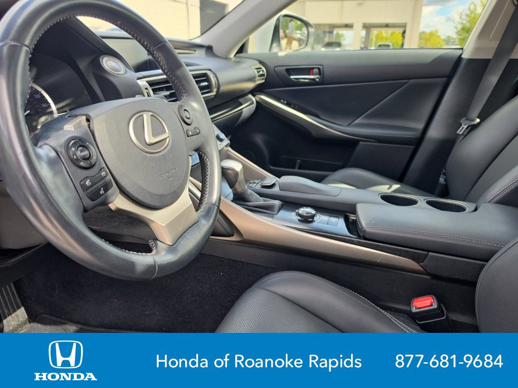 Used 2014 Lexus IS 250 w/ Navigation Package RWD image 9