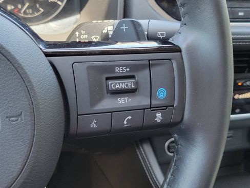 Used 2023 Nissan Rogue SL w/ SL Premium Package FWD image 30