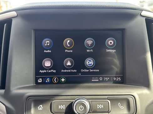 Used 2024 GMC Terrain SLE image 12