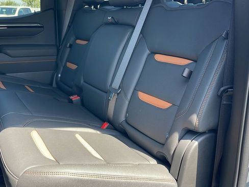 New 2026 GMC Sierra 1500 AT4 w/ AT4 Premium Package AWD/4WD image 14