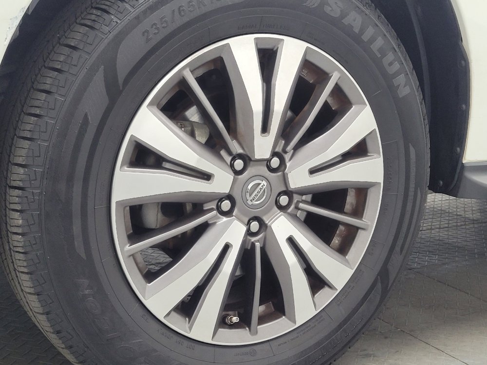 Used 2019 Nissan Pathfinder SL FWD image 31