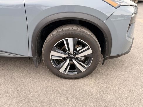 Used 2024 Nissan Rogue SL w/ SL Premium Package image 33