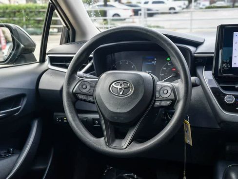 Used 2024 Toyota Corolla LE image 12