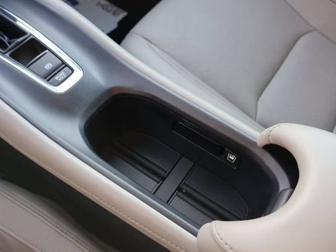 Used 2022 Honda HR-V EX-L image 25