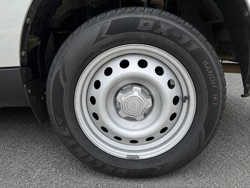 Used 2023 Ford Maverick XL FWD image 10