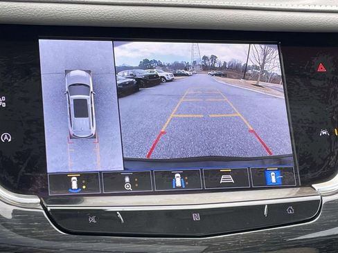 Used 2021 Cadillac XT6 Premium Luxury image 29