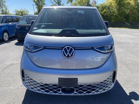 New 2025 Volkswagen ID. Buzz Pro S image 3