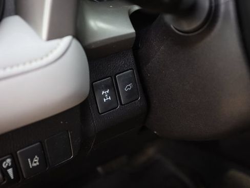 Used 2018 Toyota RAV4 Limited w/ Advanced Technology Package AWD/4WD image 66