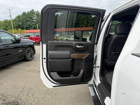 Used 2022 Chevrolet Silverado 2500 High Country AWD/4WD image 18