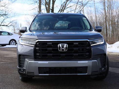 New 2026 Honda Pilot Elite image 2