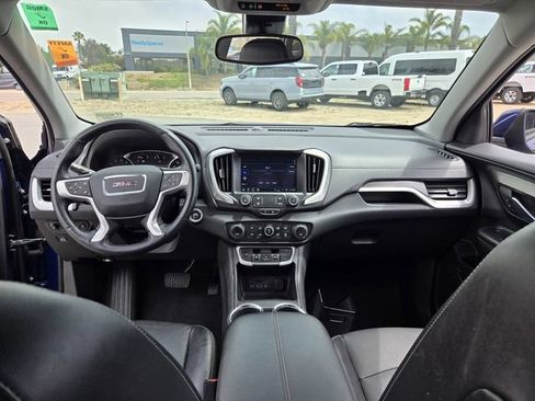Used 2023 GMC Terrain SLT AWD/4WD image 13