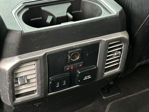 Used 2018 Ford F150 Platinum w/ Equipment Group 701A Luxury image 13