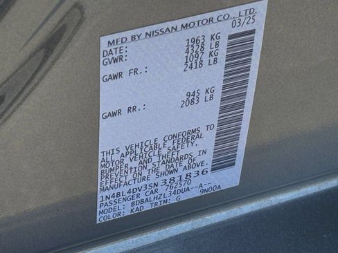 Used 2025 Nissan Altima 2.5 SV FWD image 30