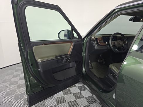 Used 2023 Rivian R1S Adventure image 16