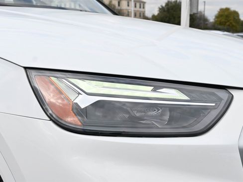 Used 2022 Audi SQ5 Premium Plus w/ Premium Plus Package image 24