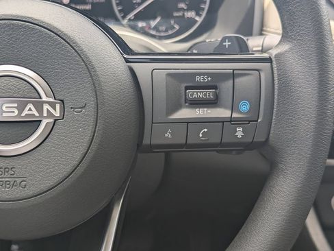 Certified 2023 Nissan Rogue SV FWD image 22