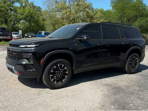 Used 2025 Chevrolet Traverse Z71 w/ LPO, Floor Liner Package image 4