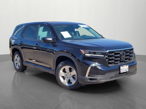 Certified 2023 Honda Pilot LX image 1