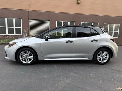 Used 2021 Toyota Corolla SE w/ Carpet Mat Package (TMS) image 8