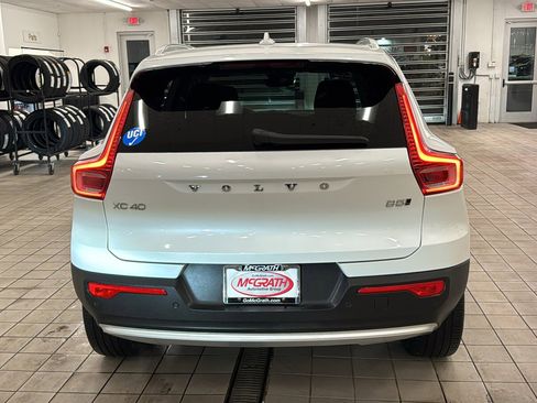 Certified 2023 Volvo XC40 B5 Core w/ Protection Package Premier image 6