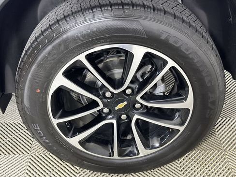 Used 2025 Chevrolet TrailBlazer LT AWD/4WD image 34