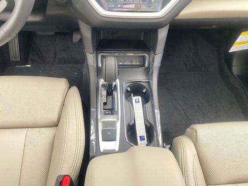 New 2025 Subaru Ascent Limited image 17