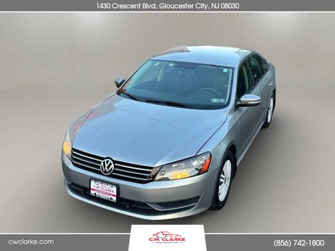 Used 2014 Volkswagen Passat 1.8T S image 2