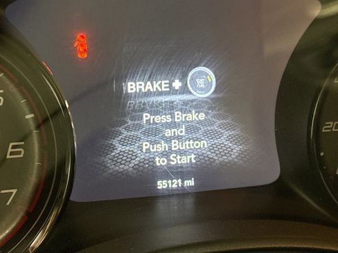 Used 2021 Dodge Charger SXT w/ Driver Convenience Group image 8