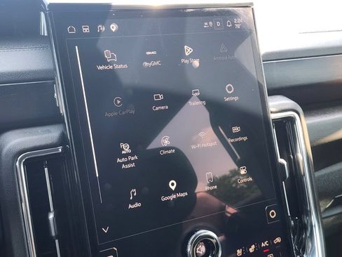 Used 2026 GMC Yukon XL Denali w/ Sun & Power Step Package AWD/4WD image 21